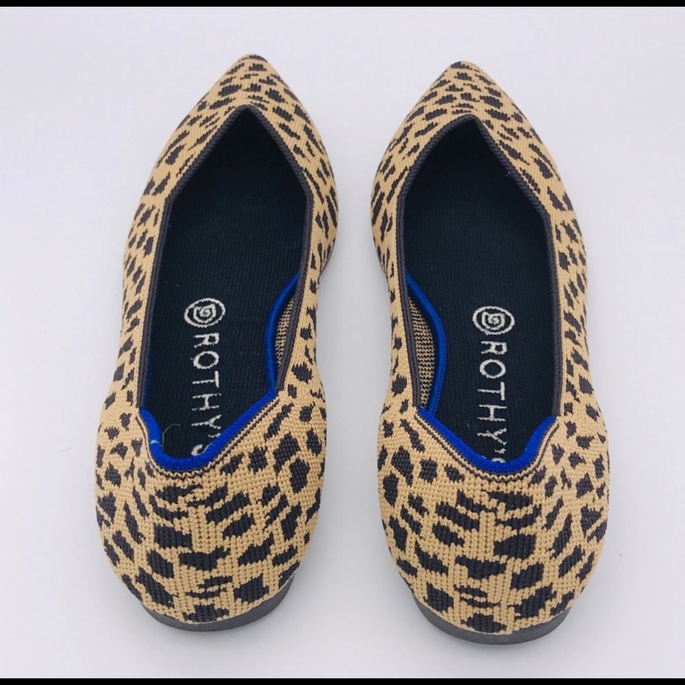 SOLD Rothy’s Pointed Flat Sz. 9 Leopard